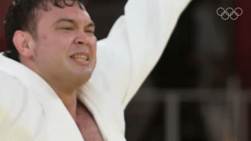 Celebrate Aaron Wolf GIF - Celebrate Aaron Wolf Japan Judo Team GIFs