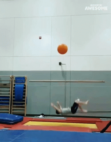 Tossing Ball People Are Awesome GIF - Tossing Ball People Are Awesome Bouncing GIFs