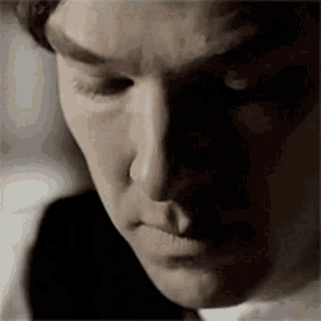 Benedict Cumberbatch Handsome GIF - Benedict Cumberbatch Handsome Van Gogh GIFs