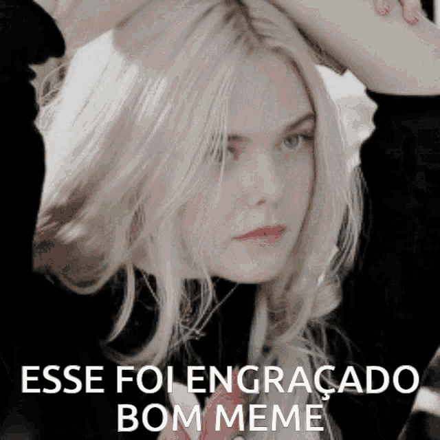 a picture of a woman with blonde hair and the words esse folengracado bom meme