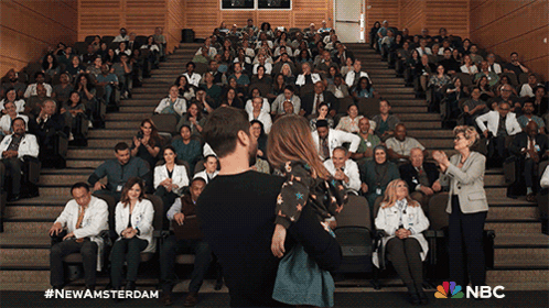 Standing Ovation Dr Max Goodwin GIF - Standing Ovation Dr Max Goodwin Luna GIFs