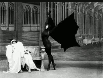 Les Vampires 1915 GIF - Les Vampires 1915 Halloween GIFs