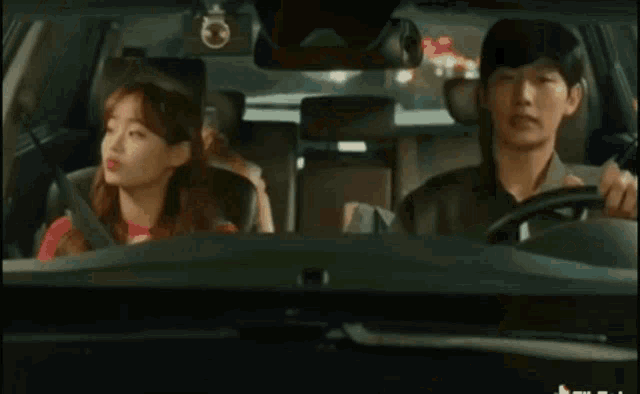 Chuu Loona GIF