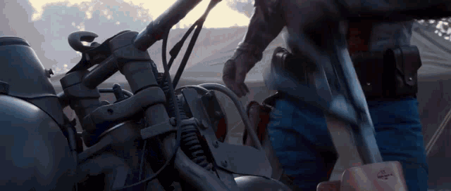 Captain America Gear Up GIF - Captain America Gear Up Fighting As Fbi GIFs