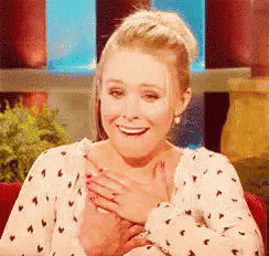 Emoção Emocionada GIF - Kristen Bell Touched Emotions GIFs