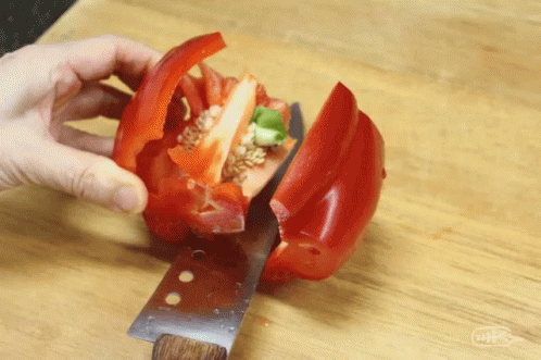 파프리카 빨강파프리카 빨강 빨간 다듬기 썰기 손질 칼 GIF - Cut Paprika Red Paprika GIFs
