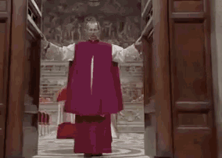 Extraomnes Thurible GIF - Extraomnes Thurible Monsignor Guido Marini GIFs