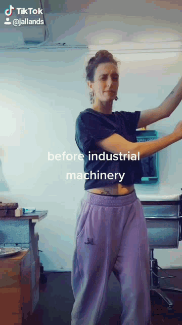 Reading Kapital Tik Tok GIF