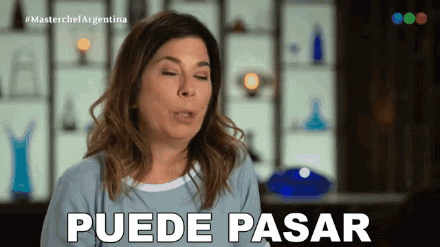 a woman says " puede pasar " in a video