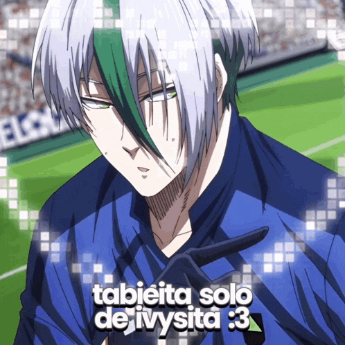 a picture of a soccer player with the words " tableta solo de ivysita " on the bottom
