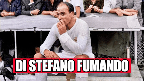 Alfredo Di Stéfano Alfredo Di Stéfano Fumando GIF - Alfredo Di Stéfano Alfredo Di Stéfano Fumando Di Stéfano GIFs