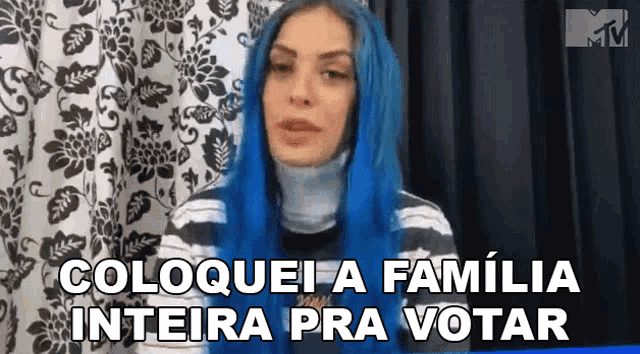 Coloquei A Familia Inteira Pra Votar Tati Zaqui GIF - Coloquei A Familia Inteira Pra Votar Tati Zaqui Mtv Brasil GIFs