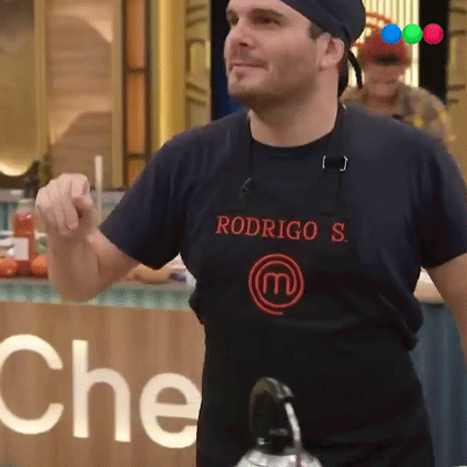 Beso Rodrigo GIF - Beso Rodrigo Master Chef Argentina GIFs