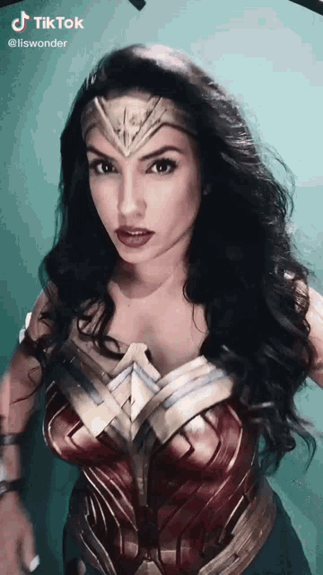 Lis Wonder Wonder Woman GIF - Lis Wonder Wonder Woman GIFs