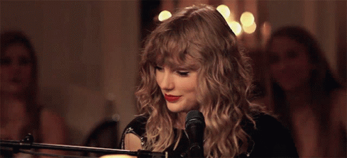 Taylor Swift New Years Day GIF - Taylor Swift New Years Day Reputation GIFs
