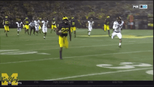 a football game is being shown on fox