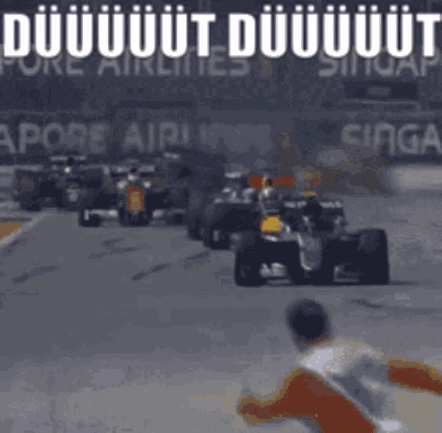 Düütdüüt Fi̇yuu GIF
