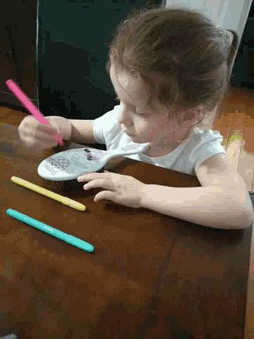 Colouring Color Pens GIF - Colouring Color Pens Girl GIFs