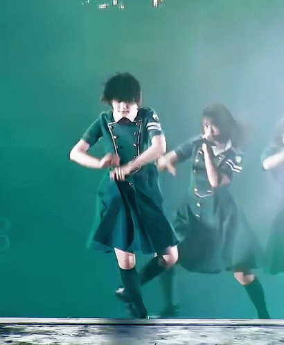 Keyakizaka46 Hirate Yurina GIF - Keyakizaka46 Hirate Yurina Dance GIFs