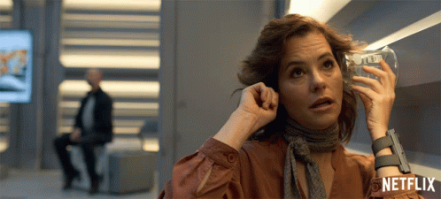 Eavesdrop Parker Posey GIF - Eavesdrop Parker Posey Dr Smith GIFs