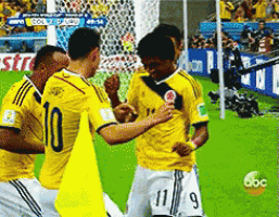 soccer players wearing yellow jerseys with the number 10 and 11 on them