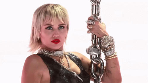 Fierce Miley Cyrus GIF - Fierce Miley Cyrus Vmas GIFs