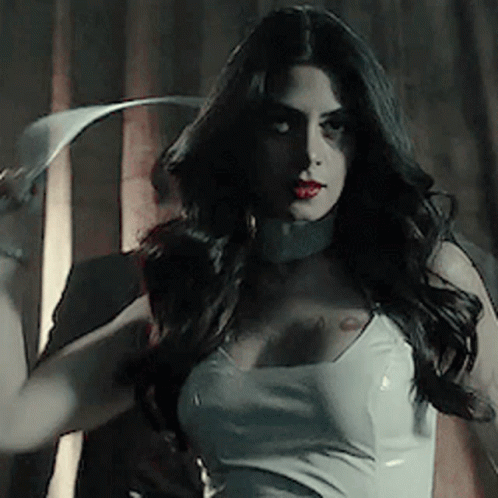 Isabelle Lightwood GIF - Isabelle Lightwood Shadow Hunter GIFs