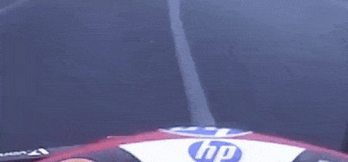 a leakage hp logo is on a race car