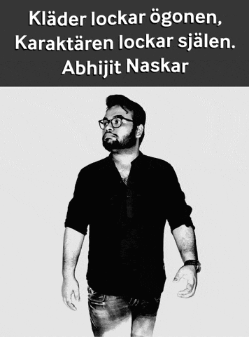 a black and white photo of a man with glasses and the caption kläder lockar ogonen