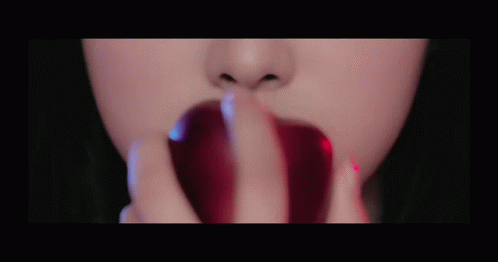 Olivia Hye Lip Bite GIF - Olivia Hye Lip Bite Blood GIFs