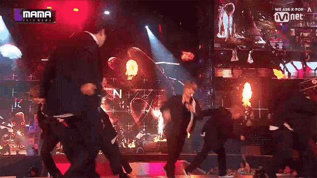 Energetic Performance GIF - Energetic Performance Stage GIFs