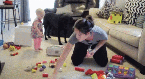 Busy Mom Cleaning GIF - Busy Mom Flustered Flustered Mom GIFs