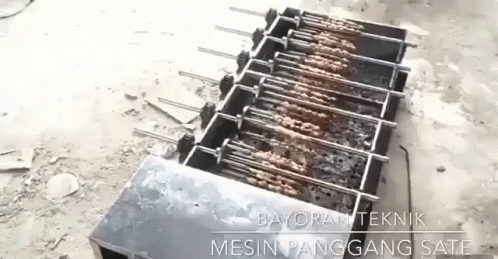Mesin Panggang Sate Euy~ GIF - Bakar Sate Sate Ayam Sate GIFs