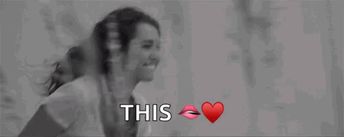 The Last Song Miley Cyrus GIF - The Last Song Miley Cyrus Liam Hemsworth GIFs