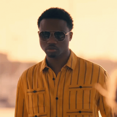 Staring At You Roddy Ricch GIF - Staring At You Roddy Ricch 25million Song GIFs