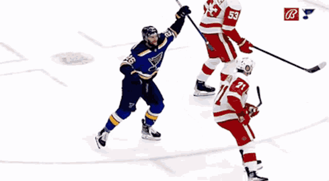 a hockey player with the number 21 on his uniform