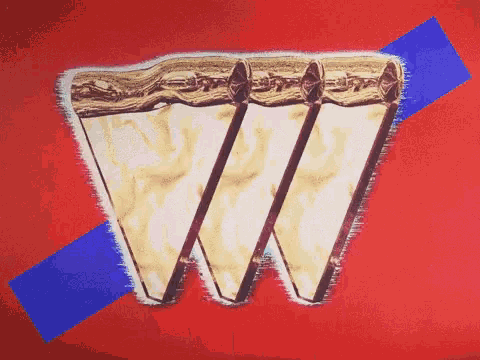 a picture of a pie with the letter w in the middle