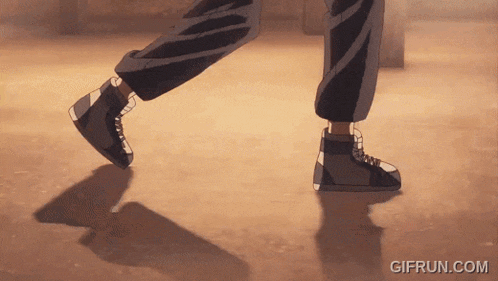 a person 's feet are shown in a gif with the website gifrun.com at the bottom