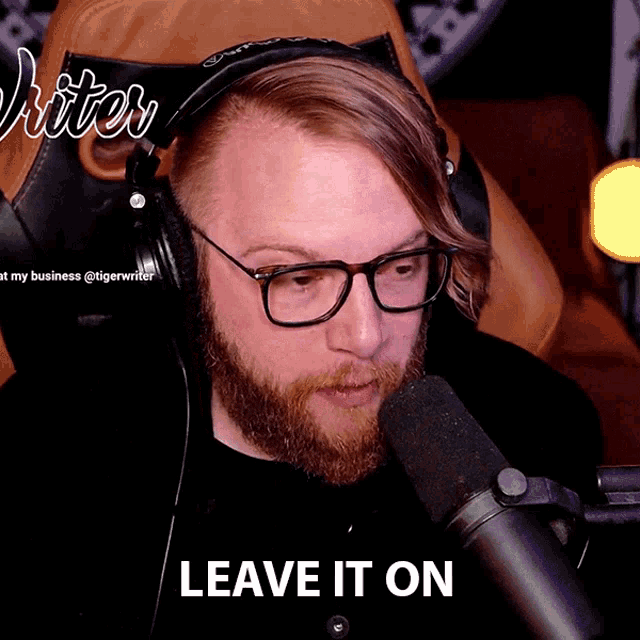 Leave It On Tiger Writer GIF - Leave It On Tiger Writer Leave GIFs