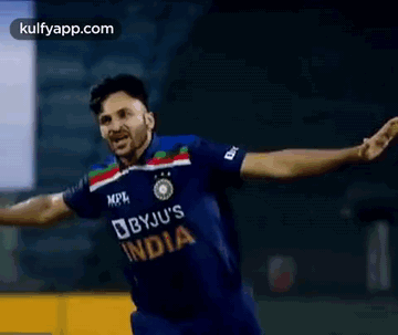 Highest Wicket Taker In The Series Shardul Thakur GIF