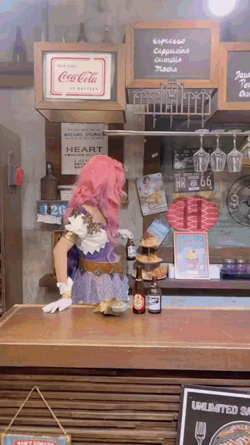 Seraphine Beer GIF - Seraphine Beer Red Horse GIFs