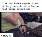 a man is sitting in front of a computer with a caption that says j 'ai pas baise depuis 2 ans