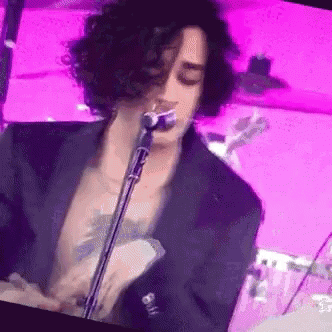 The 1975 GIF - The 1975 Hit GIFs