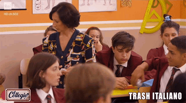 a classroom with a sign that says collegio trash italiano on it
