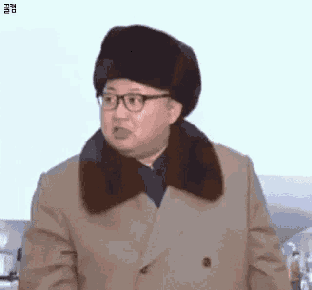 Kim Jong Un Talk GIF - Kim Jong Un Talk Point GIFs
