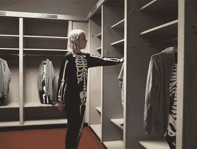 Getting A Skeleton Suit Phoebe Bridgers GIF - Getting A Skeleton Suit Phoebe Bridgers I Know The End Song GIFs