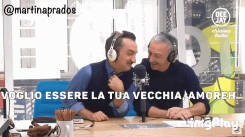 Deejay Chiama Italia Radio Deejay GIF - Deejay Chiama Italia Radio Deejay Nicola Savino GIFs