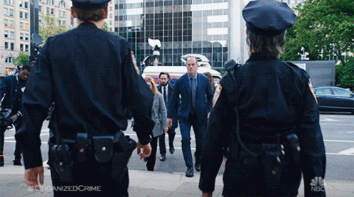 On The Way To The Office Elliot Stabler GIF - On The Way To The Office Elliot Stabler Law And Order GIFs