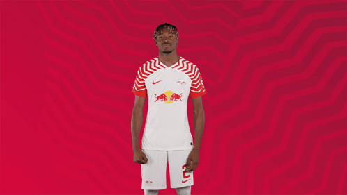 Fist To Chest Salute Mohamed Simakan GIF - Fist To Chest Salute Mohamed Simakan Rb Leipzig GIFs