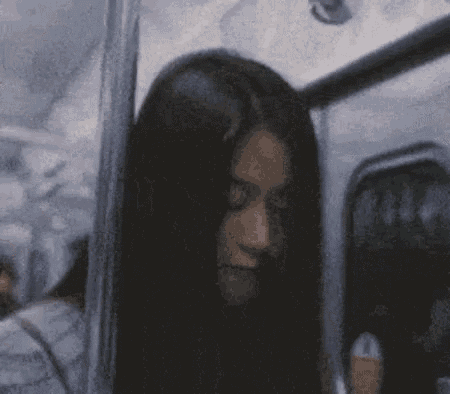 My Sassy Girl Jun Ji Hyun GIF - My Sassy Girl Jun Ji Hyun Subway GIFs